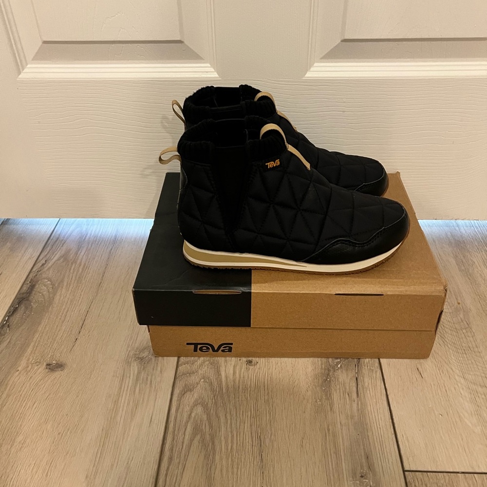 Teva Black Quilted Ankle Boots